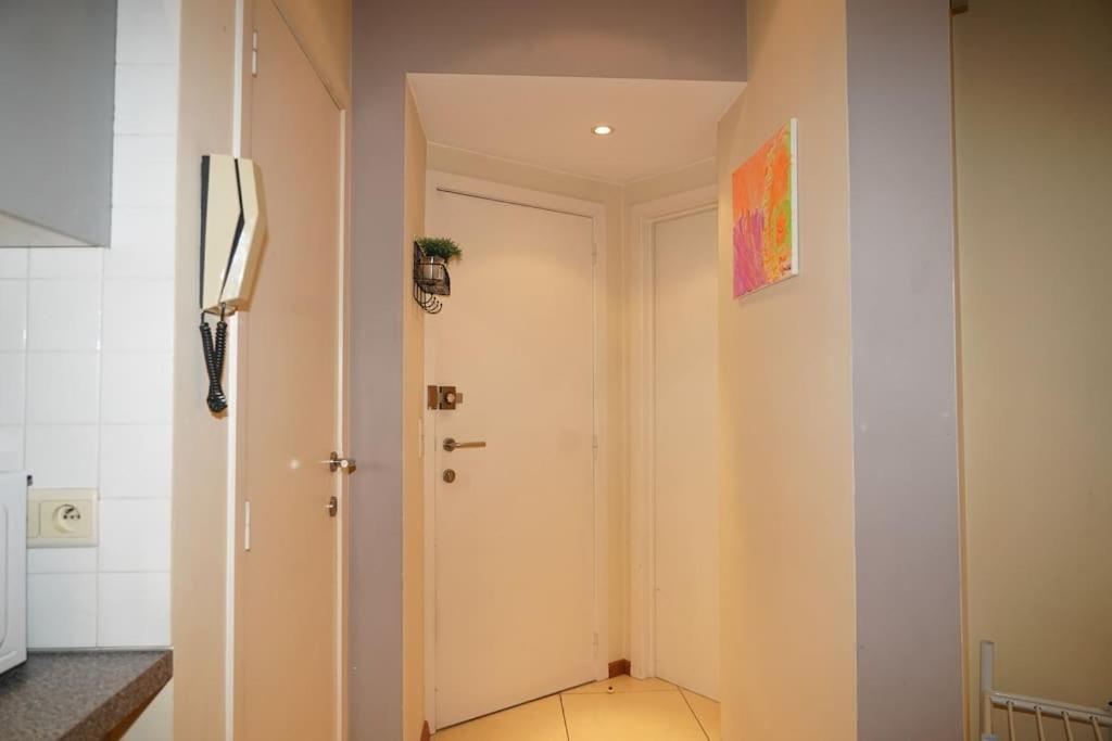 Family Friendly 1 Bed Appartment Brussel Bagian luar foto