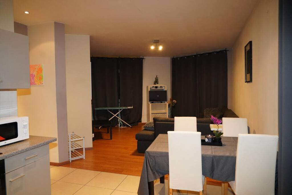 Family Friendly 1 Bed Appartment Brussel Bagian luar foto