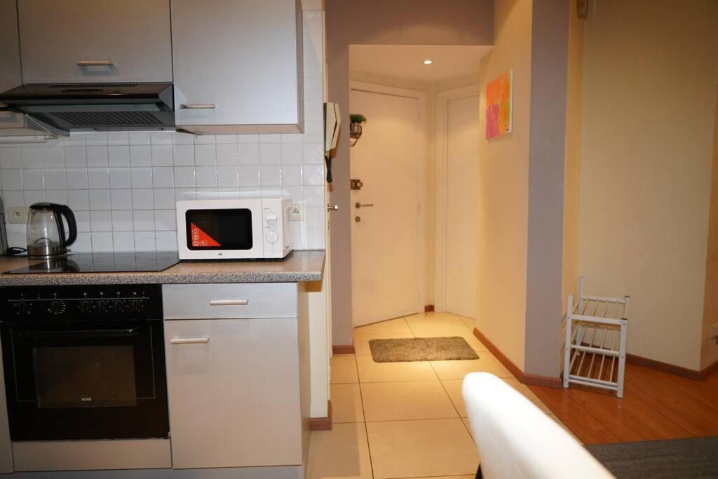 Family Friendly 1 Bed Appartment Brussel Bagian luar foto