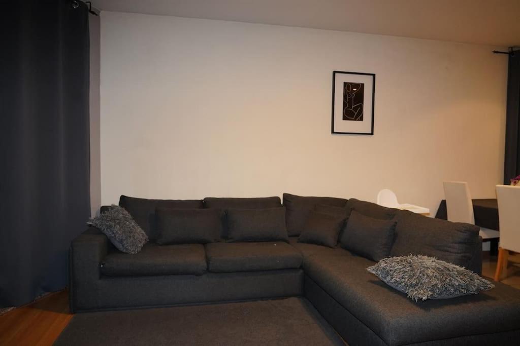 Family Friendly 1 Bed Appartment Brussel Bagian luar foto