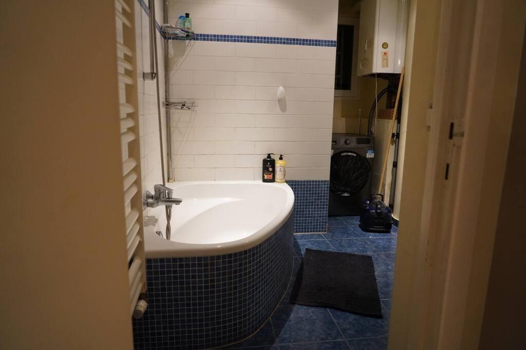 Family Friendly 1 Bed Appartment Brussel Bagian luar foto