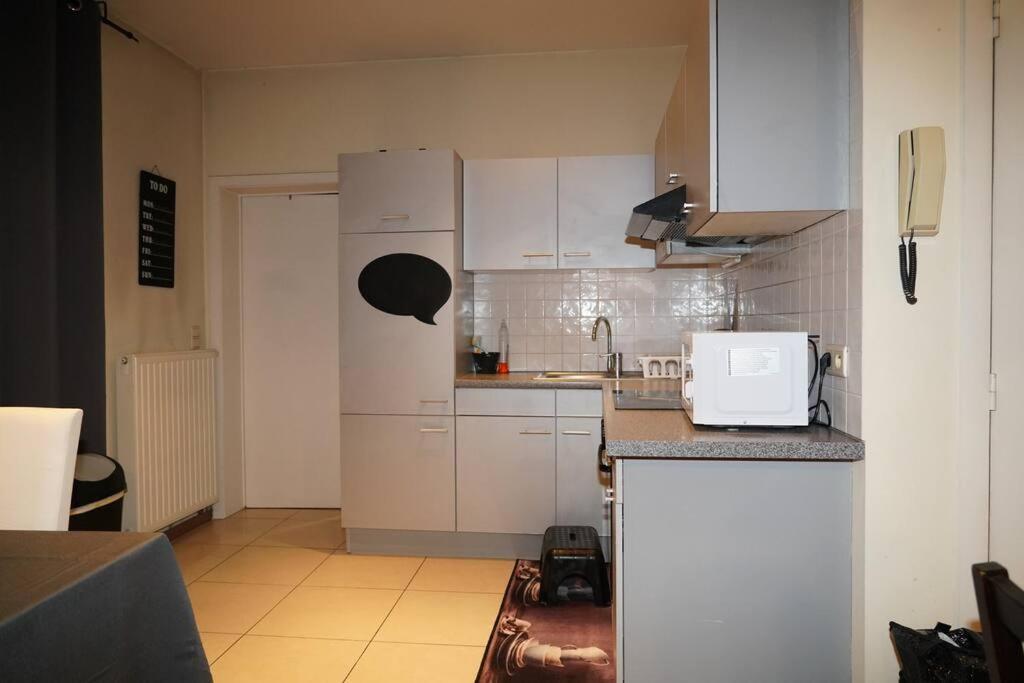 Family Friendly 1 Bed Appartment Brussel Bagian luar foto